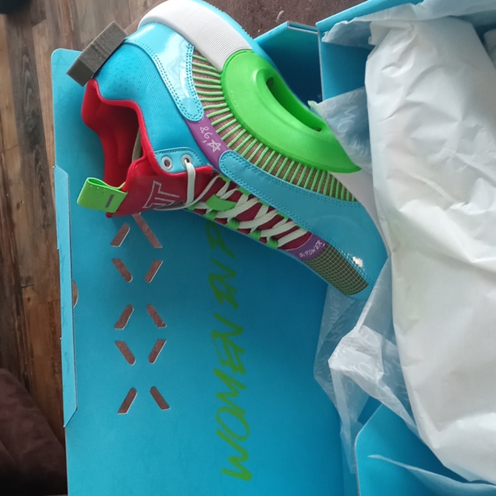 XXXV Jordan Sneakers Nike - Picture 2 of 3